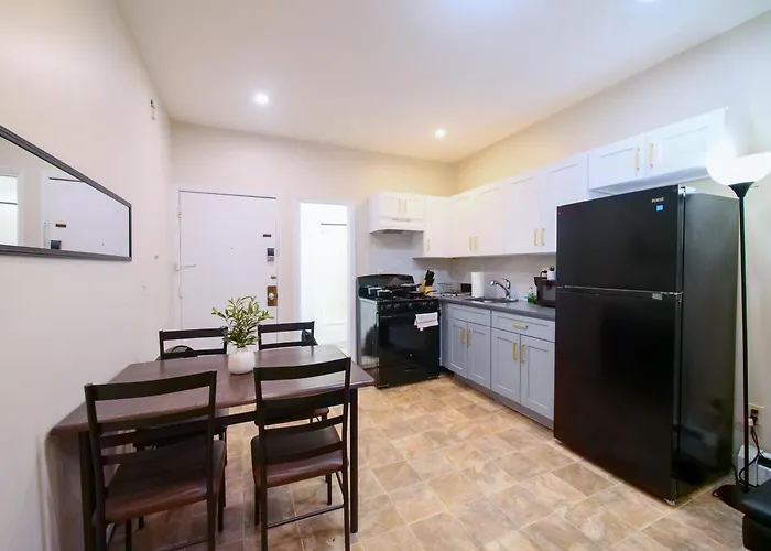 Cozy And Chic 2Br Apartment Mins To Nyc