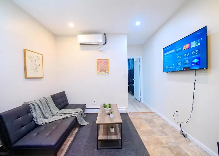 Cozy And Chic 2Br Apartment Mins To Nyc